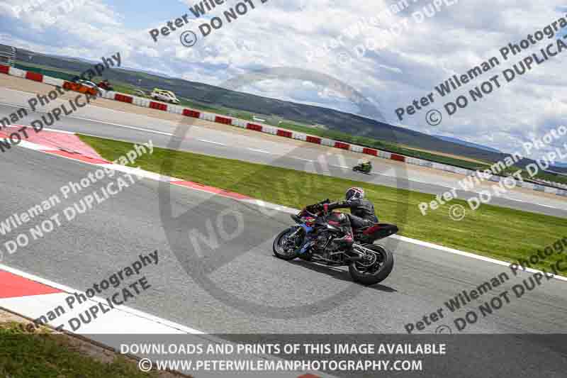 cadwell no limits trackday;cadwell park;cadwell park photographs;cadwell trackday photographs;enduro digital images;event digital images;eventdigitalimages;navarra;no limits trackdays;peter wileman photography;racing digital images;trackday digital images;trackday photos